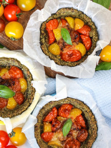 TARTELETTE MOZZARELLA TOMATE CERISE BASILIC